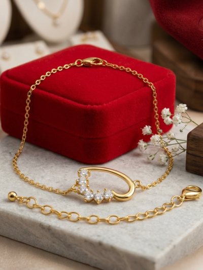 Premium Gold-Plated Crystal Asymmetric Heart Chain Bracelet
