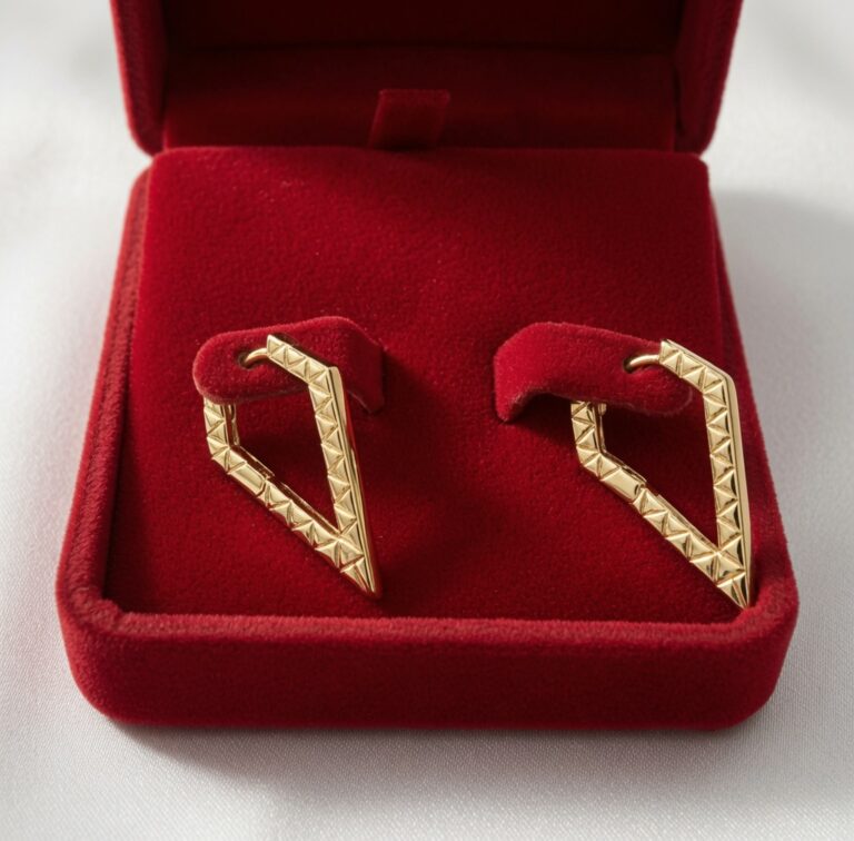 24K Gold Textured Chain-Link Band: Minimalist Geometric Elegance